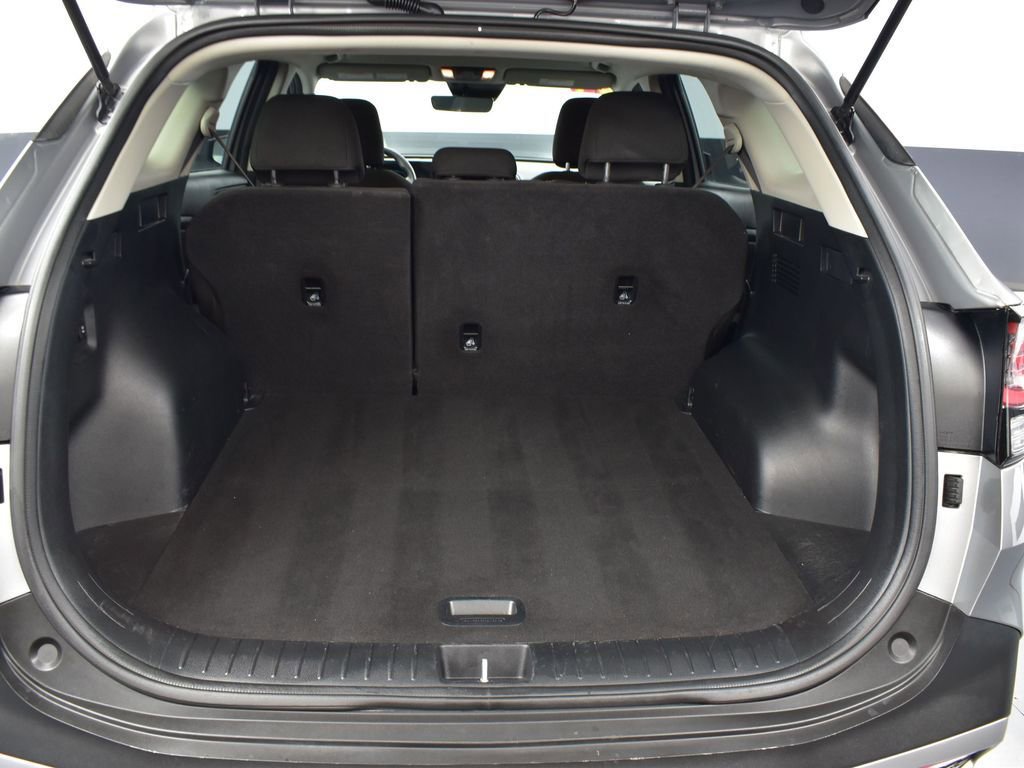 Used 2024 Kia Sportage LX image 9