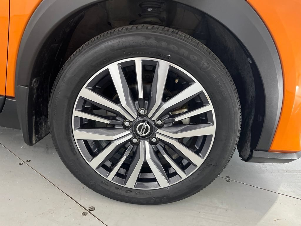 Used 2021 Nissan Kicks SV FWD image 16