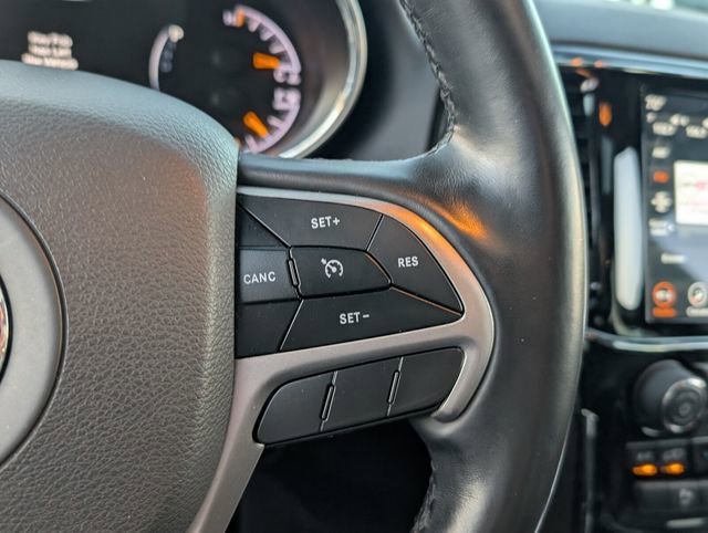 Used 2021 Jeep Grand Cherokee Laredo X image 19