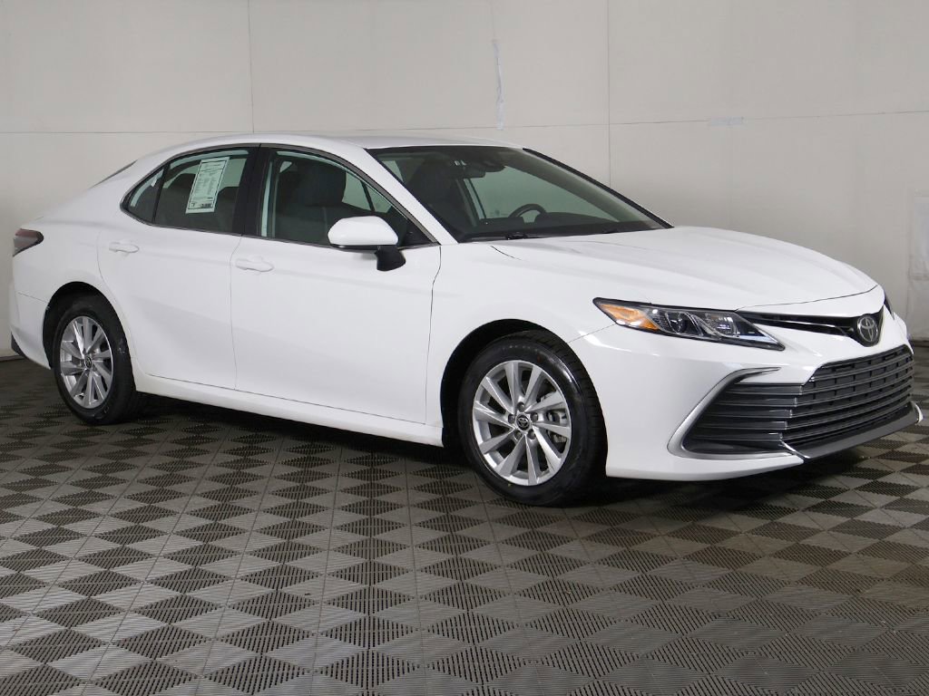 Used 2024 Toyota Camry LE FWD image 41