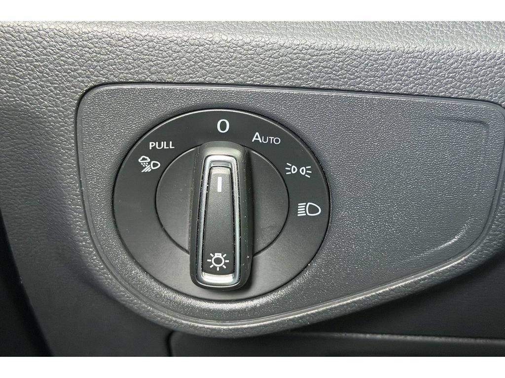 Used 2021 Volkswagen Atlas SE w/ Towing Package AWD/4WD image 31