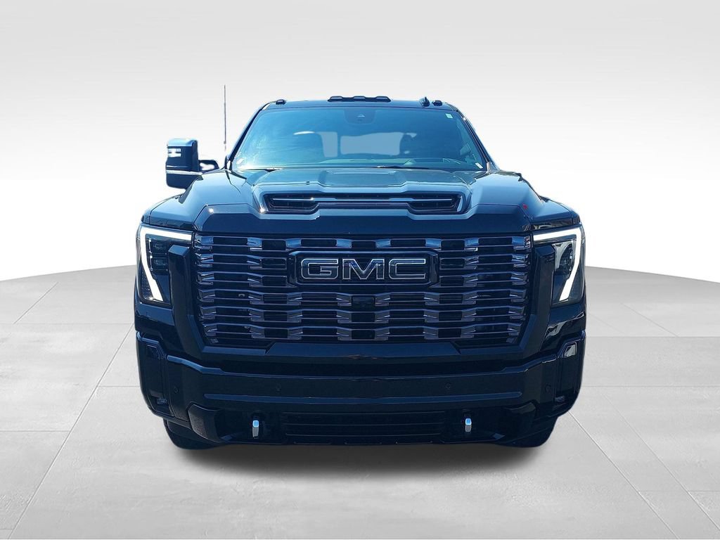 Used 2025 GMC Sierra 2500 Denali Ultimate AWD/4WD image 8
