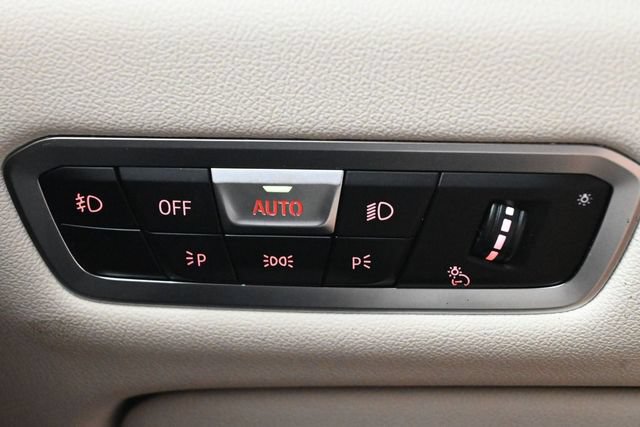 Used 2020 BMW X7 xDrive40i w/ Premium Package AWD/4WD image 10