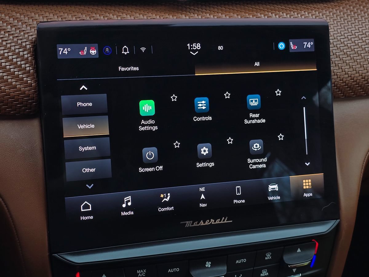 Used 2022 Maserati Quattroporte Modena RWD image 44