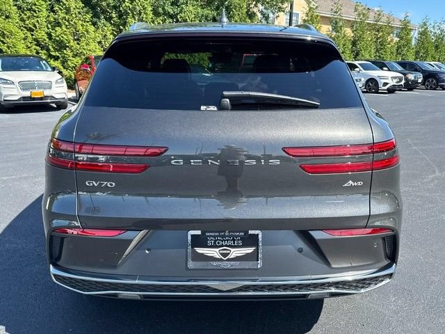 Certified 2026 Genesis GV70 2.5T Advanced AWD/4WD image 4