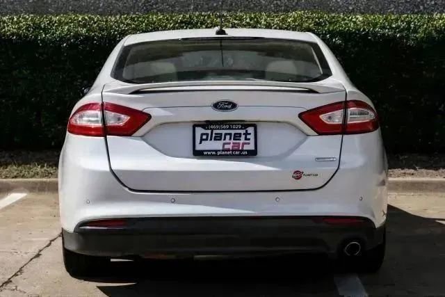 Used 2016 Ford Fusion SE w/ Equipment Group 502A image 13