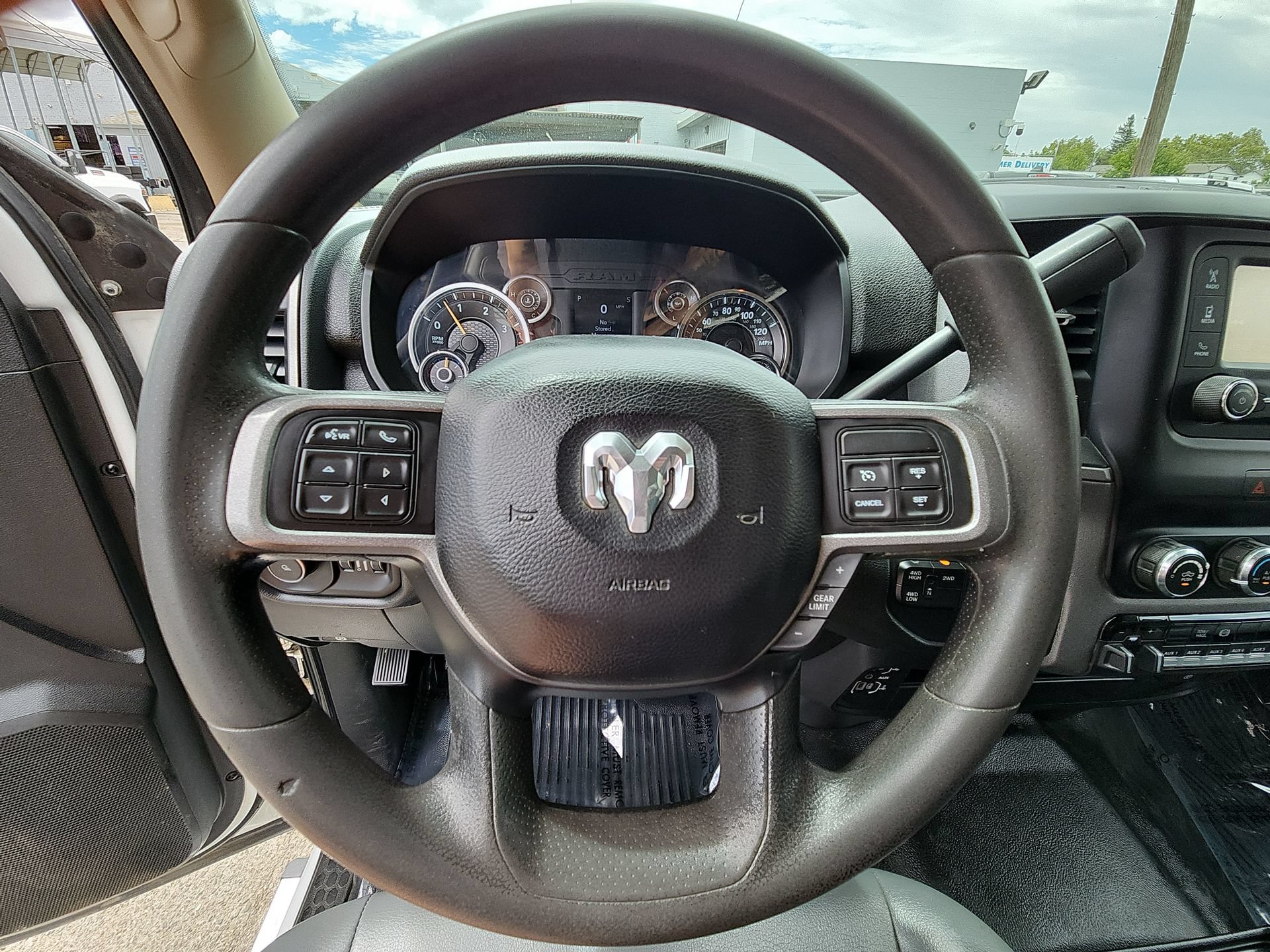 Used 2019 RAM 5500 Tradesman w/ Electrical Accessory Group AWD/4WD image 11