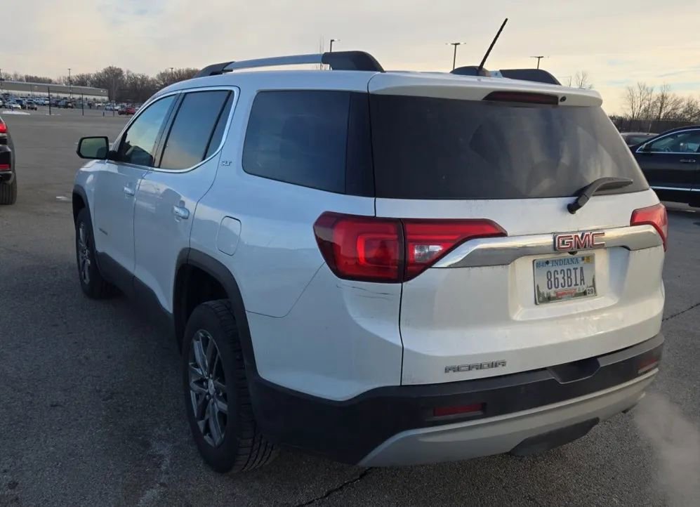 Used 2018 GMC Acadia SLT image 2