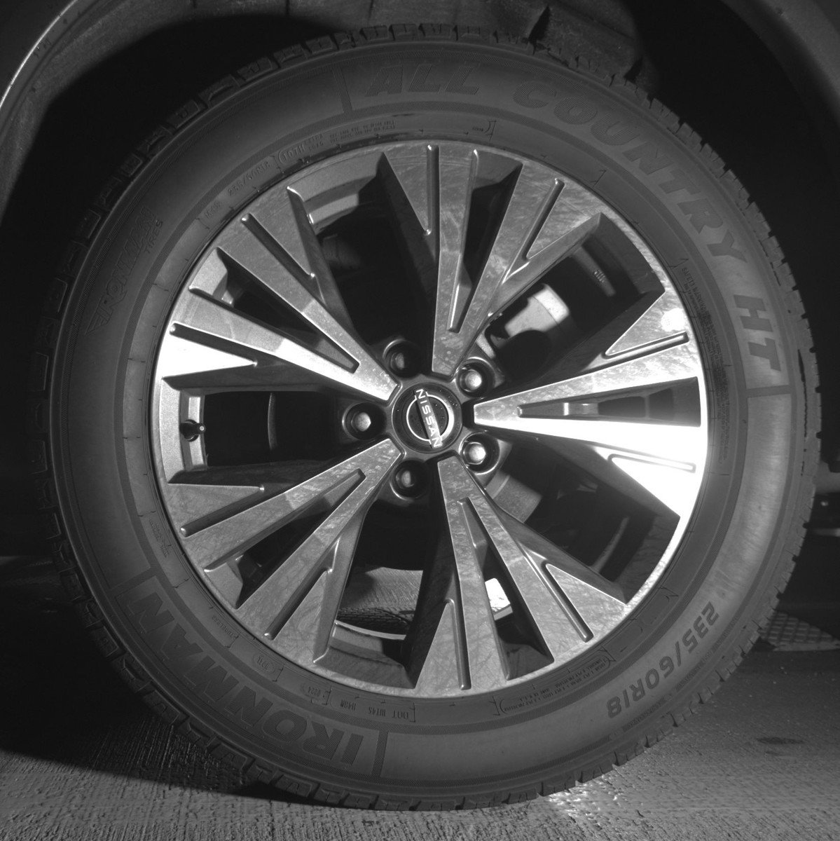 Used 2023 Nissan Rogue SV AWD/4WD image 14