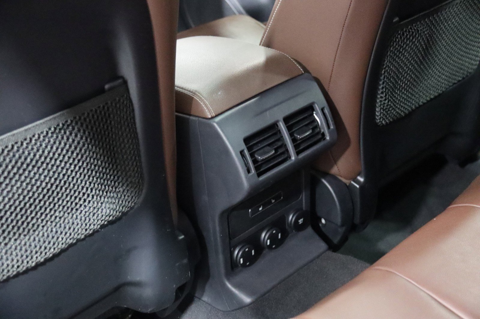 Used 2019 Jaguar F-PACE S image 42