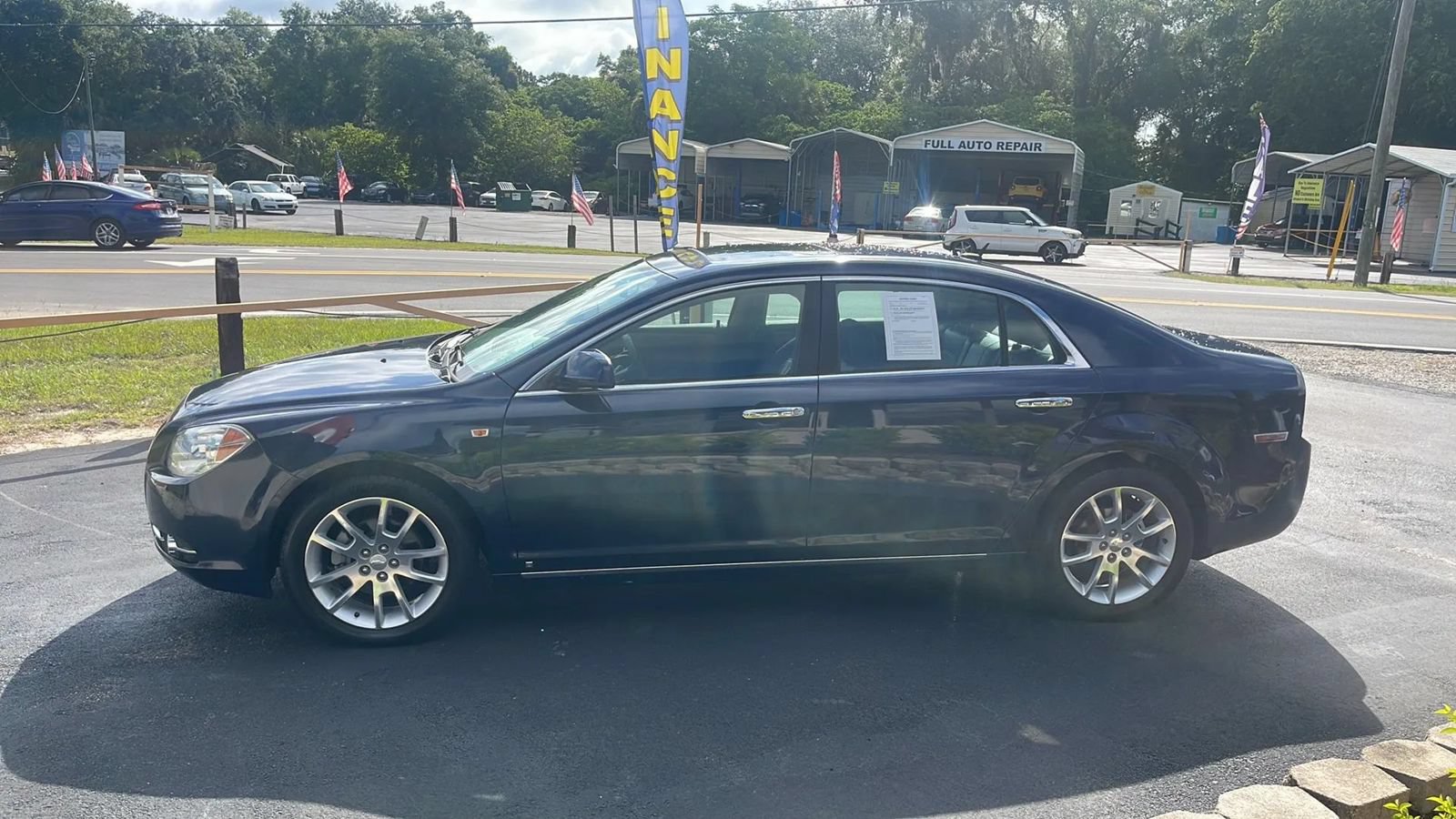 Used 2008 Chevrolet Malibu LTZ FWD image 3