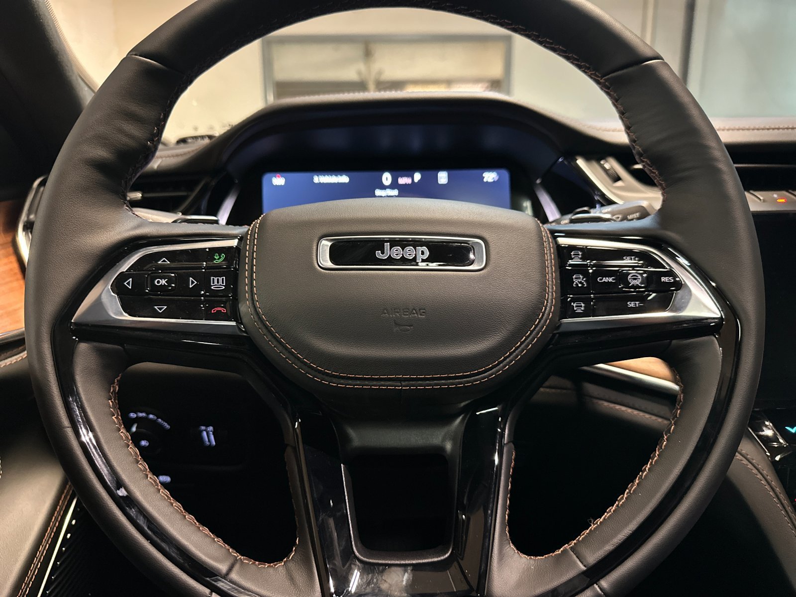 New 2026 Jeep Grand Cherokee Summit w/ MOPAR Finishing Package AWD/4WD image 23