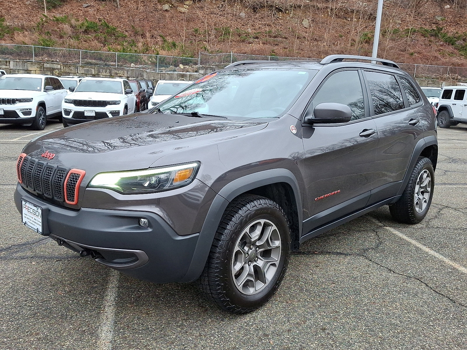 Certified 2020 Jeep Cherokee Trailhawk w/ Cold Weather Group AWD/4WD image 3