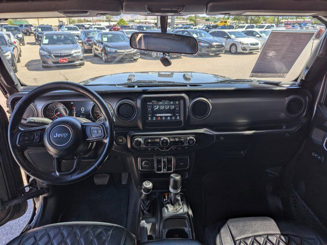 Used 2021 Jeep Gladiator Willys AWD/4WD image 21