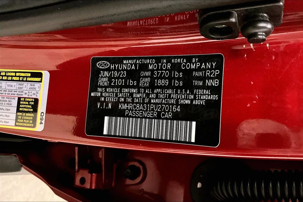 Used 2023 Hyundai Venue SEL FWD image 19
