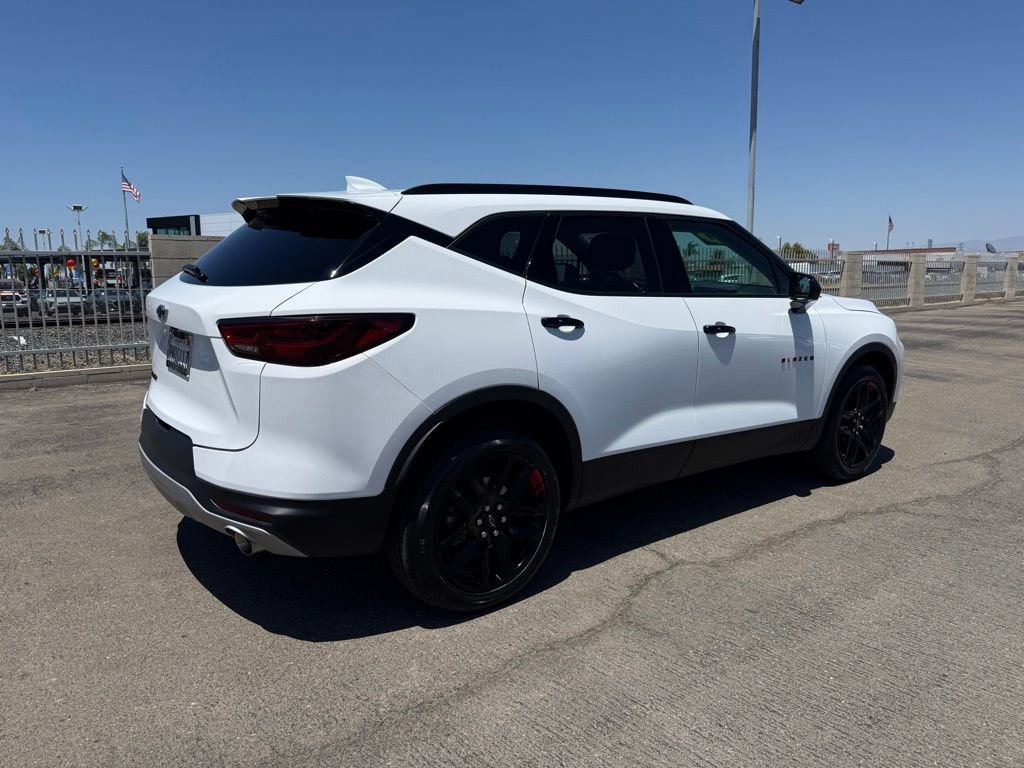 Used 2024 Chevrolet Blazer LT w/ Redline Edition FWD image 6