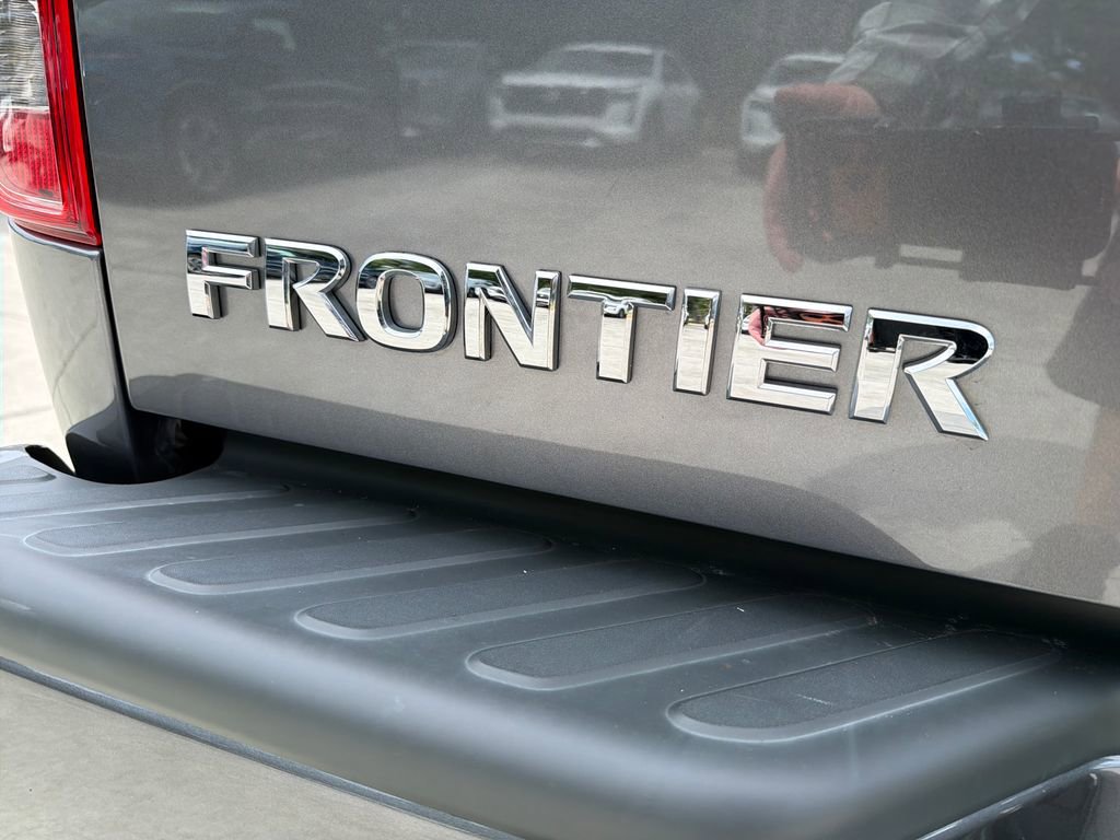 Used 2021 Nissan Frontier SV RWD image 11