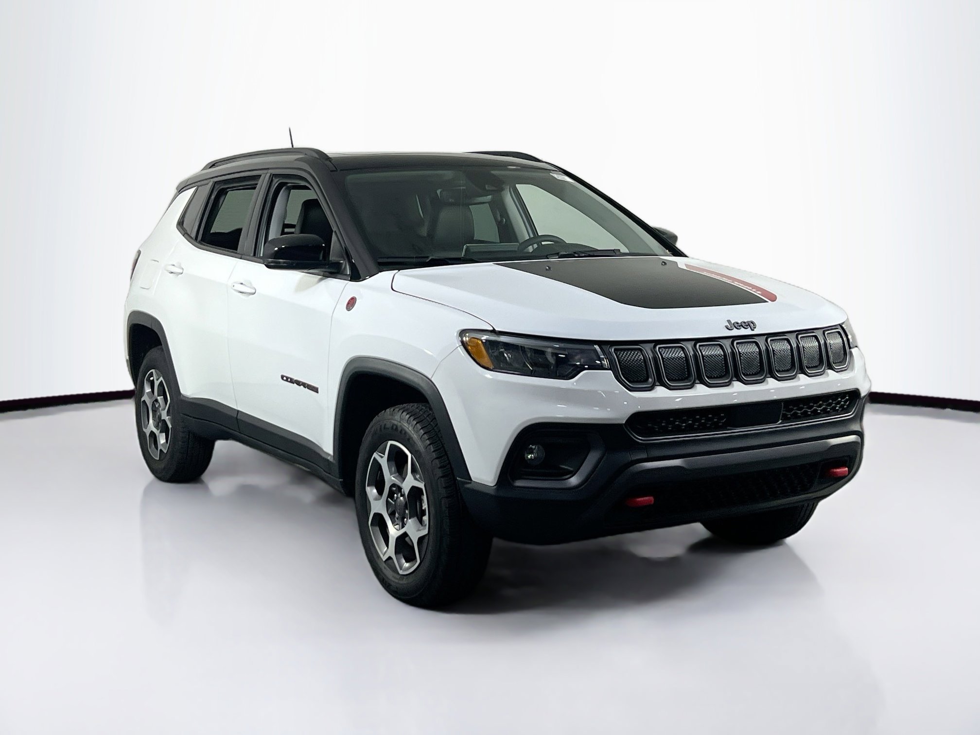 Used 2022 Jeep Compass Trailhawk w/ Sun and Sound Group image 3