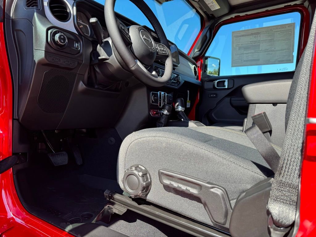 New 2025 Jeep Gladiator Willys image 10