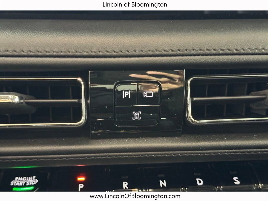 Used 2023 Lincoln Nautilus AWD w/ Premium Package image 34