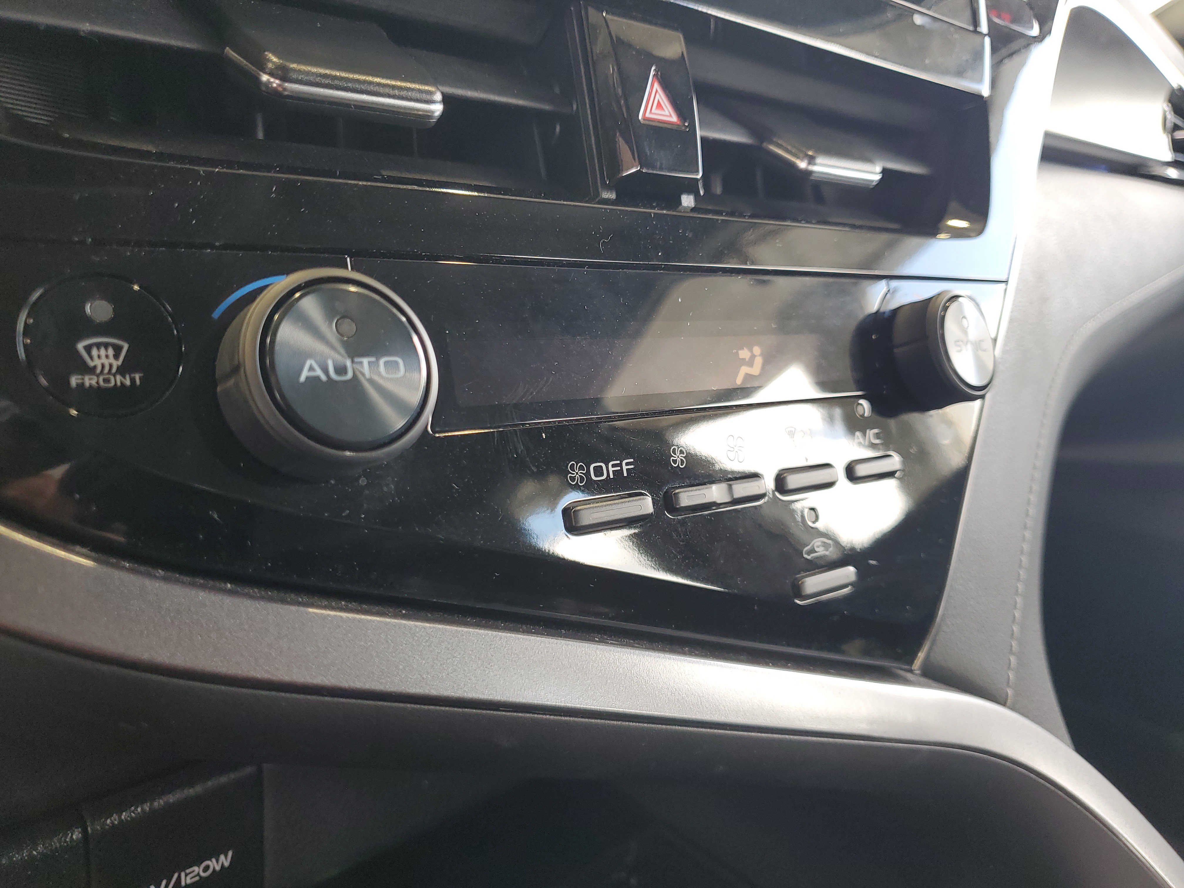 Used 2023 Toyota Camry XSE FWD image 28