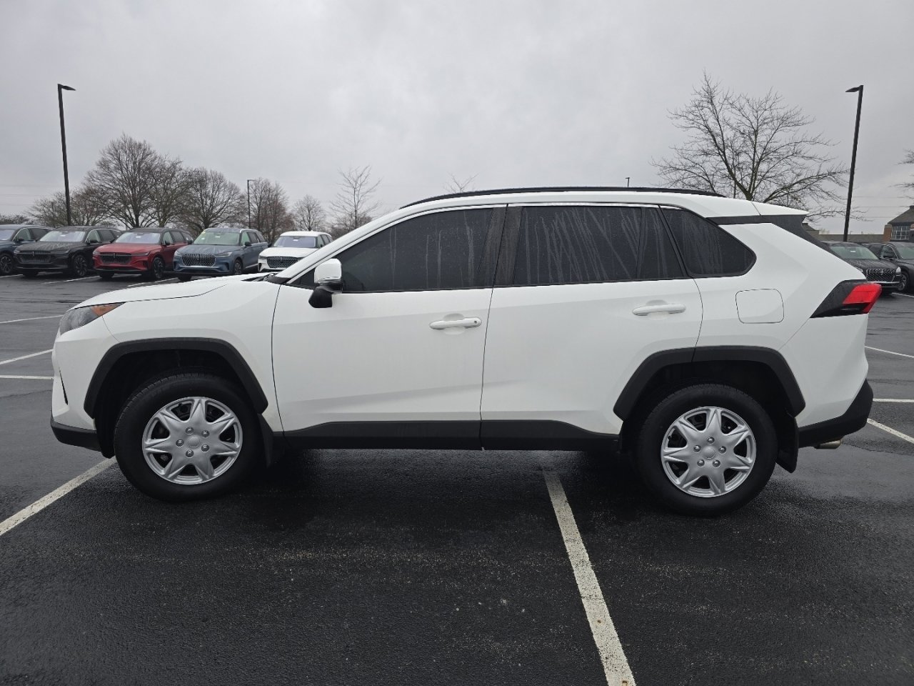 Used 2020 Toyota RAV4 LE image 14