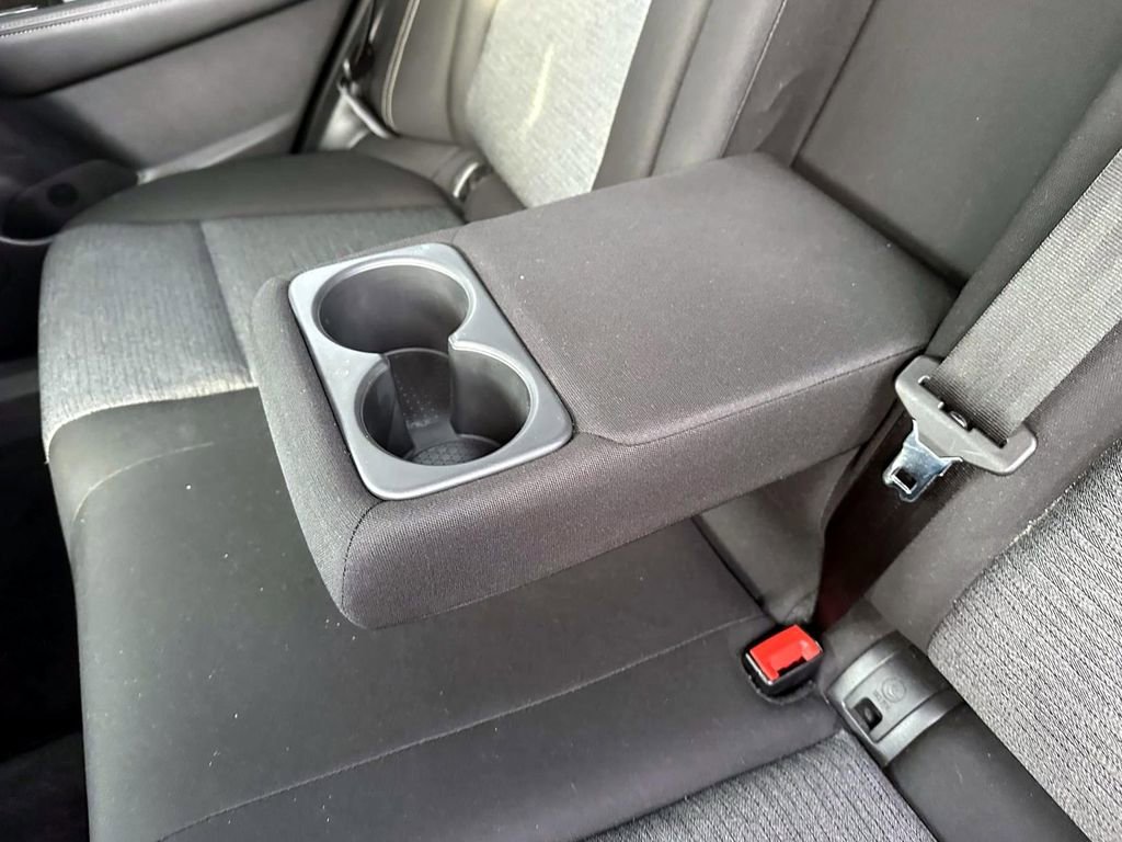 Certified 2021 Nissan Rogue SV image 11