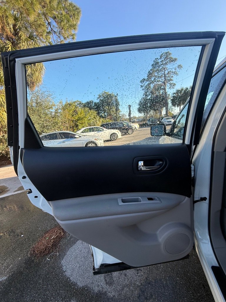 Used 2014 Nissan Rogue S w/ Convenience Package image 9