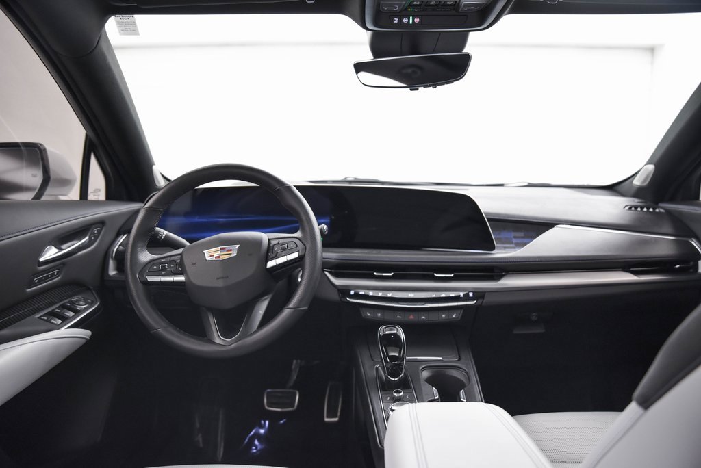 Used 2025 Cadillac XT4 Sport image 25