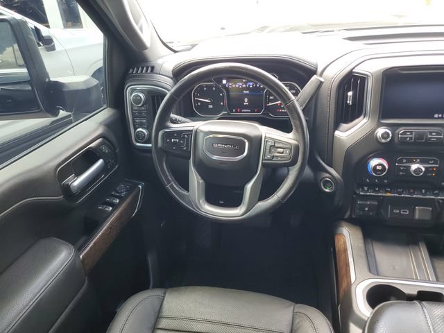 Used 2021 GMC Sierra 2500 Denali w/ Denali Black Diamond Edition AWD/4WD image 13
