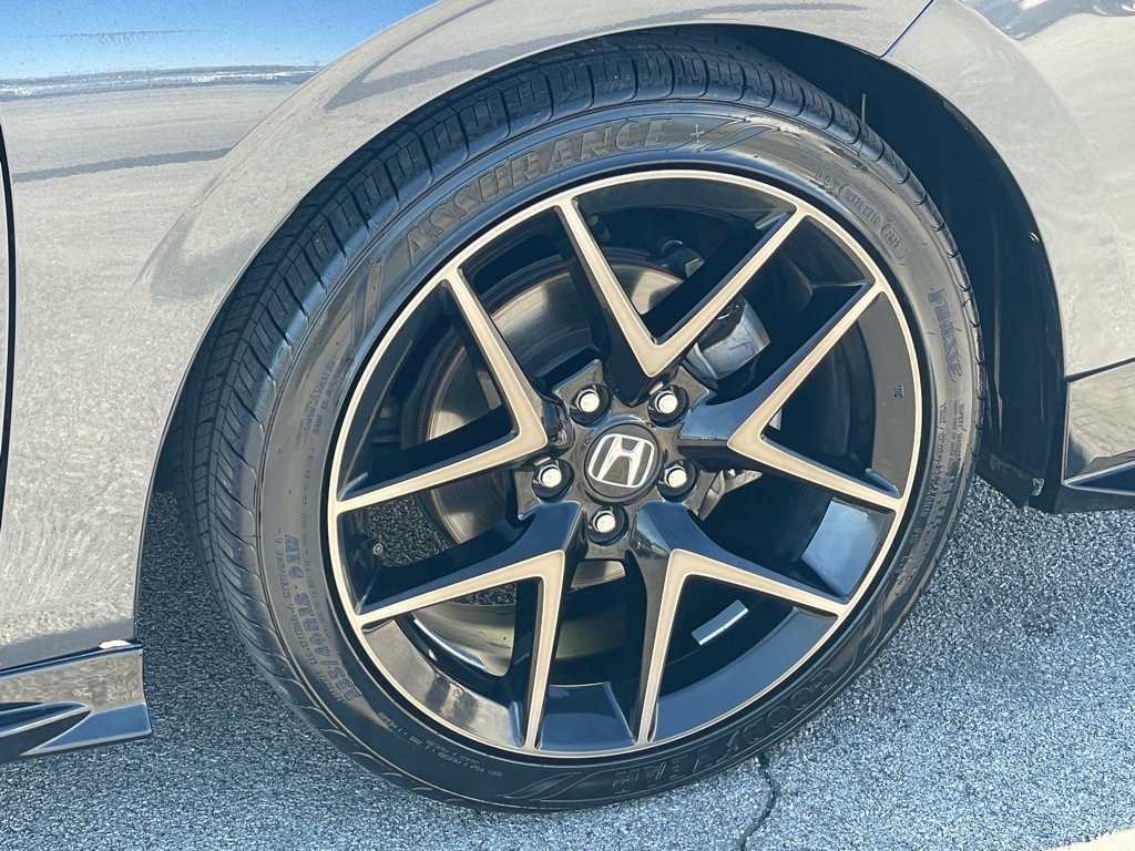 Used 2024 Honda Civic Sport Touring image 10