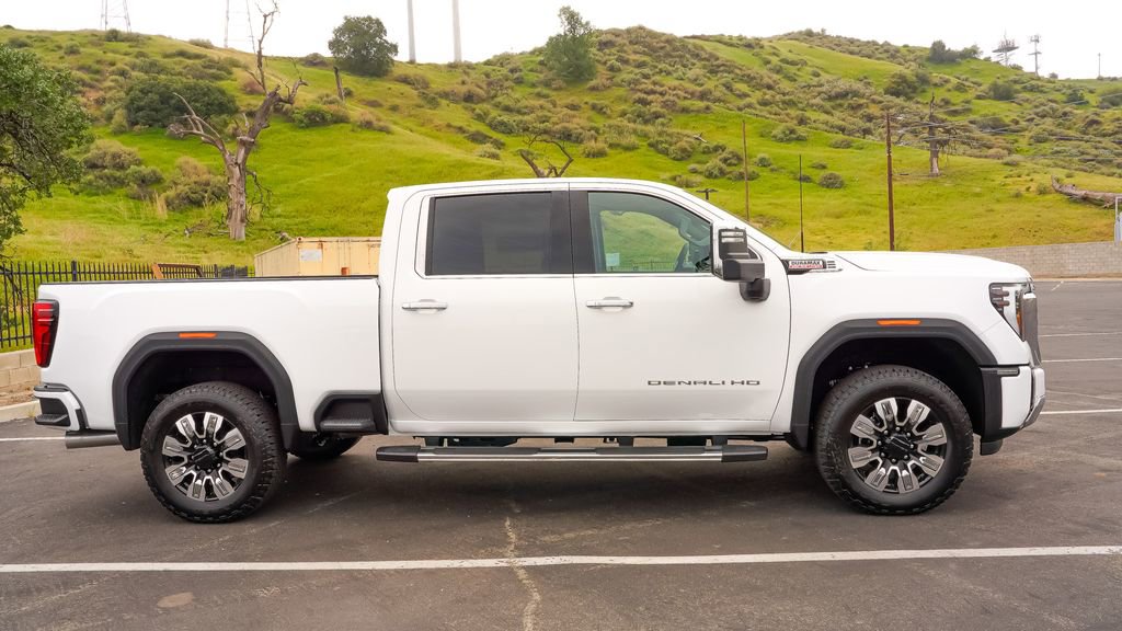 New 2026 GMC Sierra 2500 Denali w/ Denali Reserve Package image 7