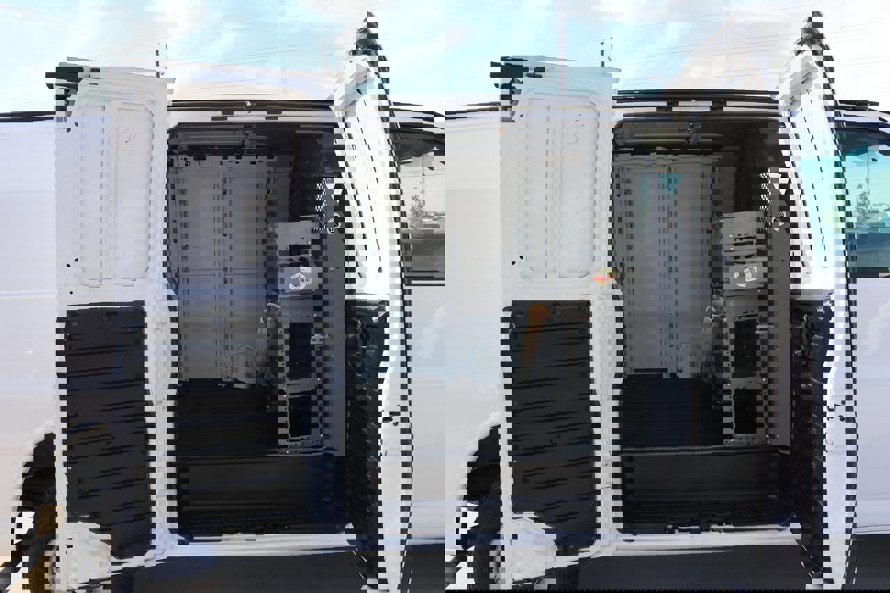 Used 2017 Chevrolet Express 2500 image 10