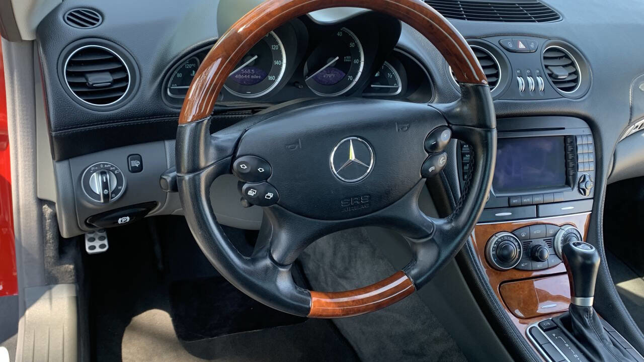 Used 2005 Mercedes-Benz SL 500 image 16