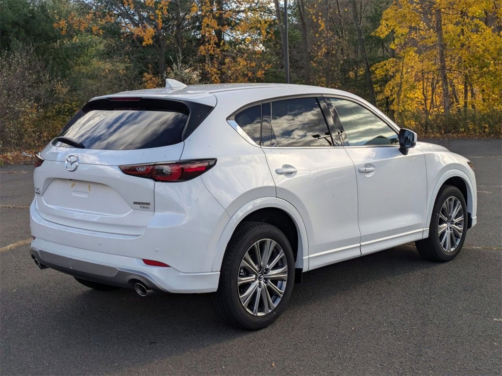 New 2025 MAZDA CX-5 Signature image 3