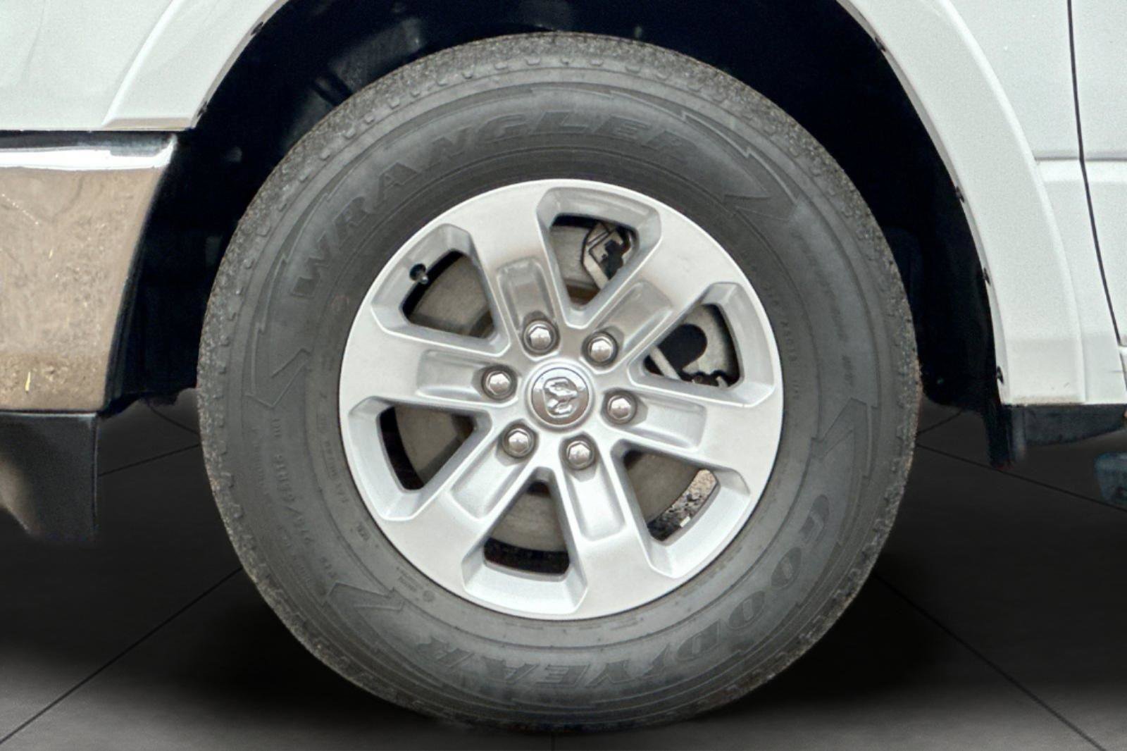 Used 2022 RAM 1500 Laramie image 30