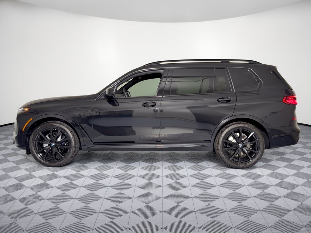 New 2027 BMW X7 xDrive40i w/ M Sport Package AWD/4WD image 2