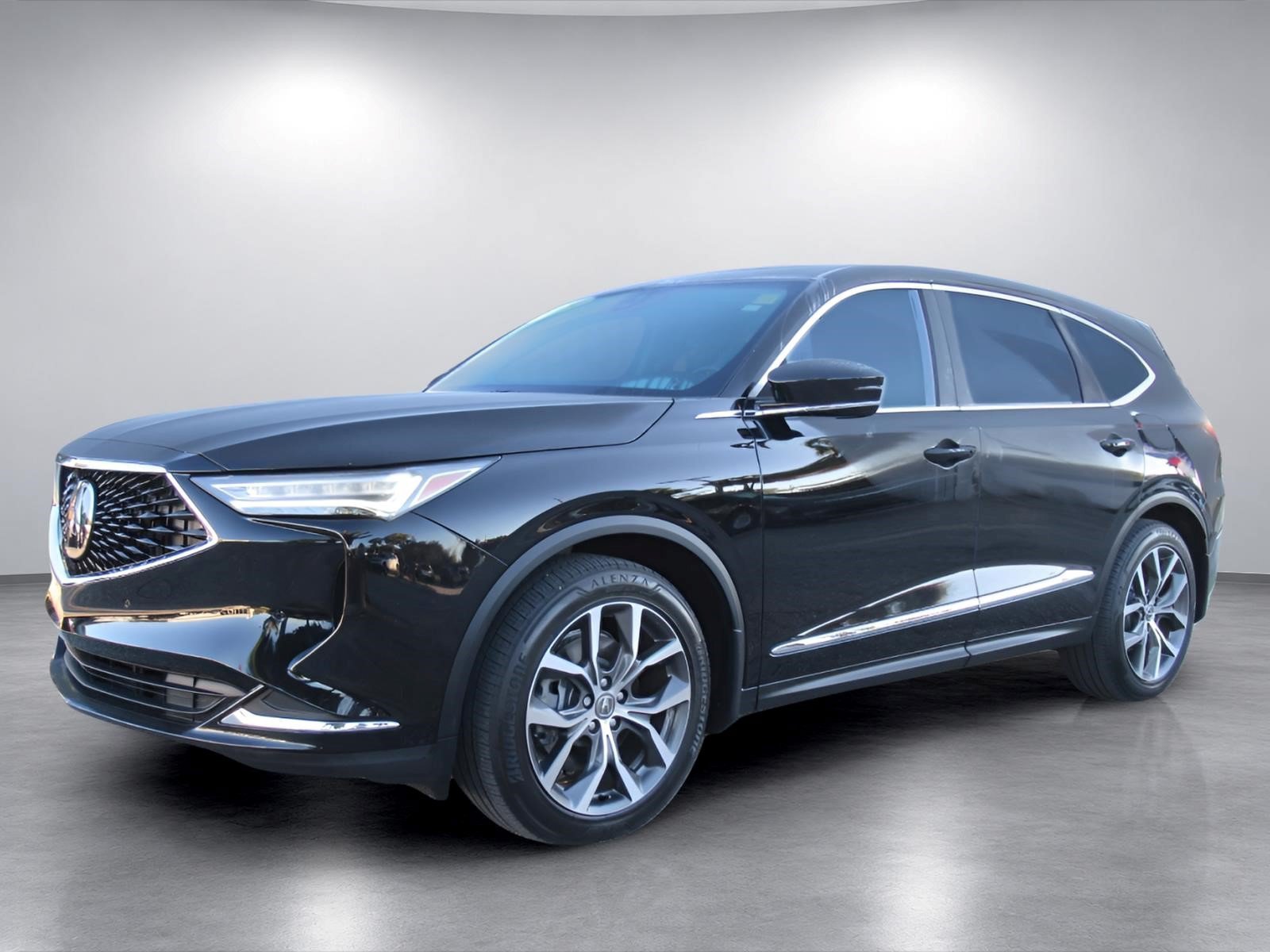 Used 2024 Acura MDX w/ Technology Package FWD image 3