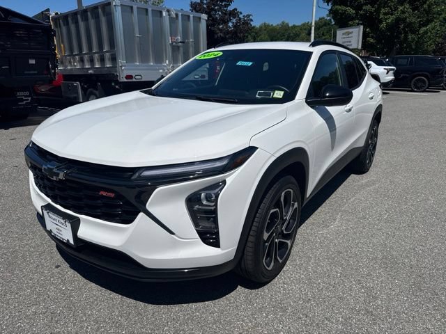 Certified 2024 Chevrolet Trax RS FWD image 1