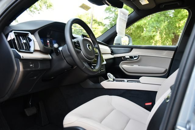Certified 2026 Volvo XC90 B6 Plus AWD/4WD image 17