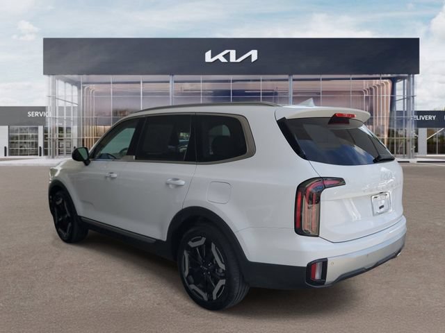 Used 2024 Kia Telluride EX FWD image 4