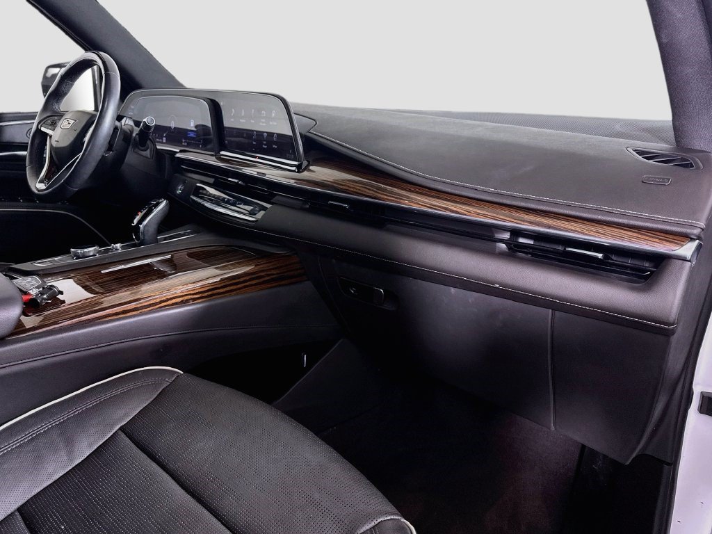 Used 2023 Cadillac Escalade Premium Luxury RWD image 29