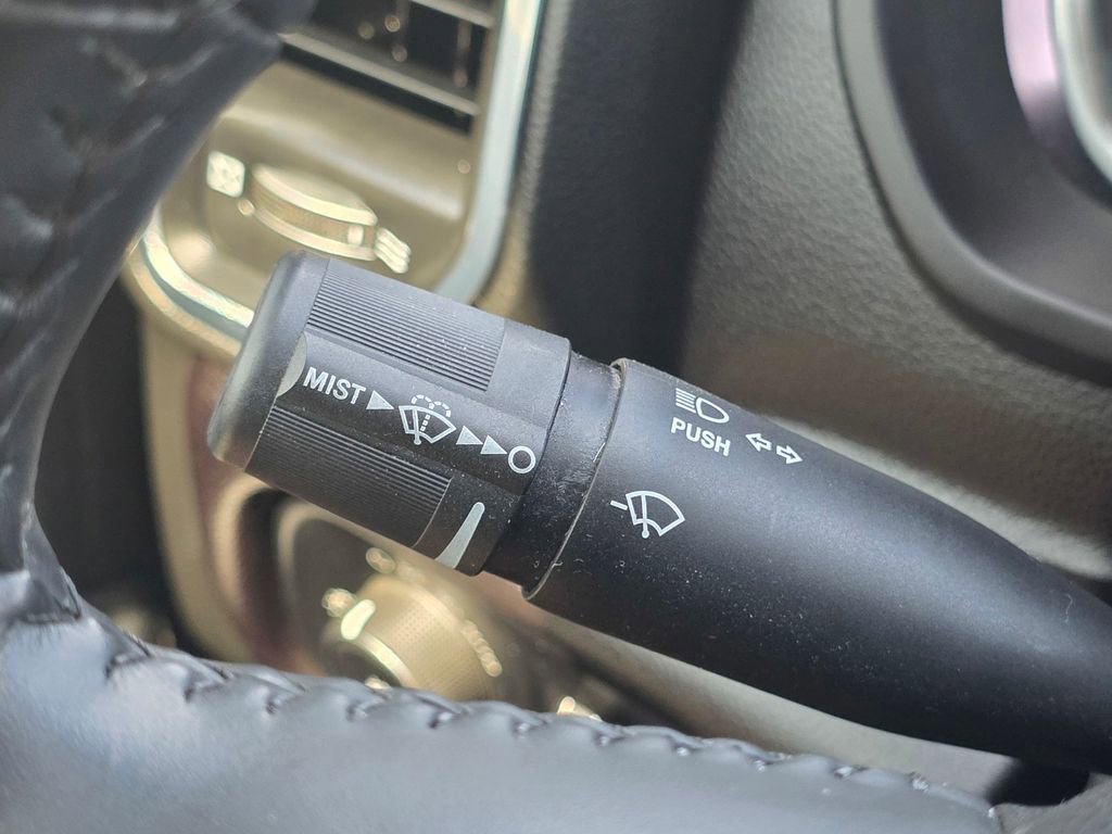 Used 2024 RAM 4500 Laramie image 40