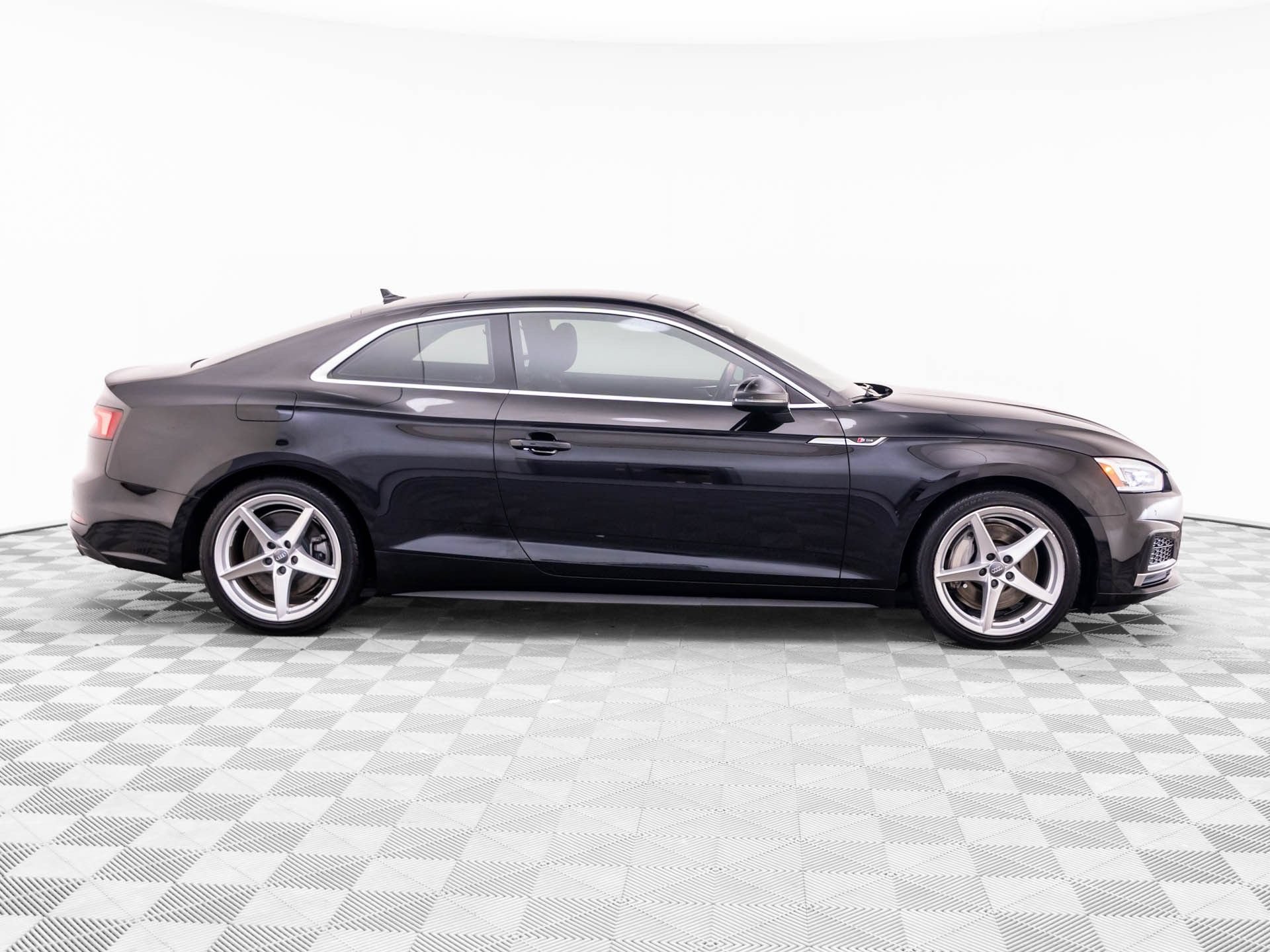 Used 2019 Audi A5 2.0T Premium Plus w/ Premium Plus AWD/4WD image 8