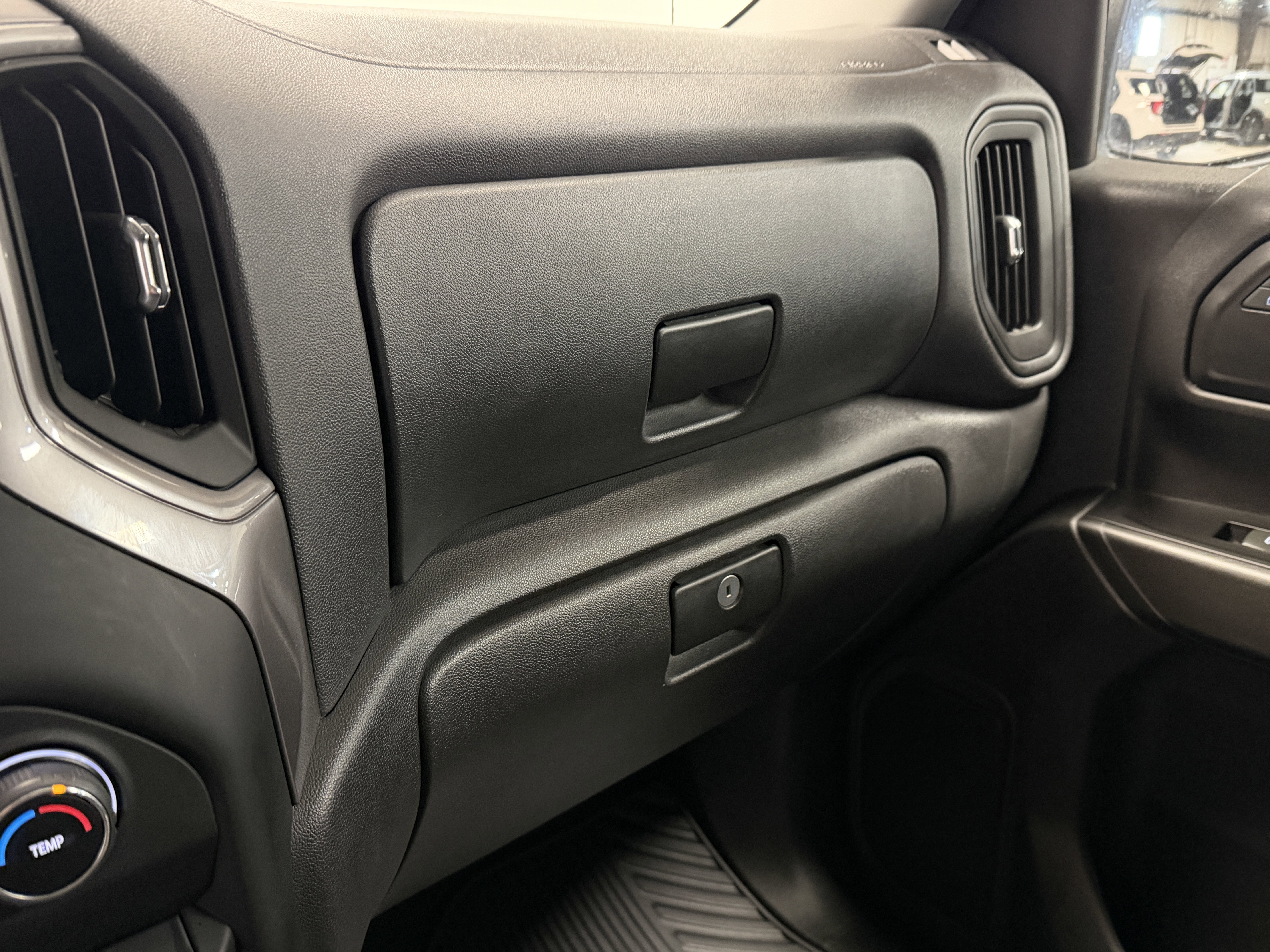 Used 2022 Chevrolet Silverado 1500 Custom Trail Boss image 9