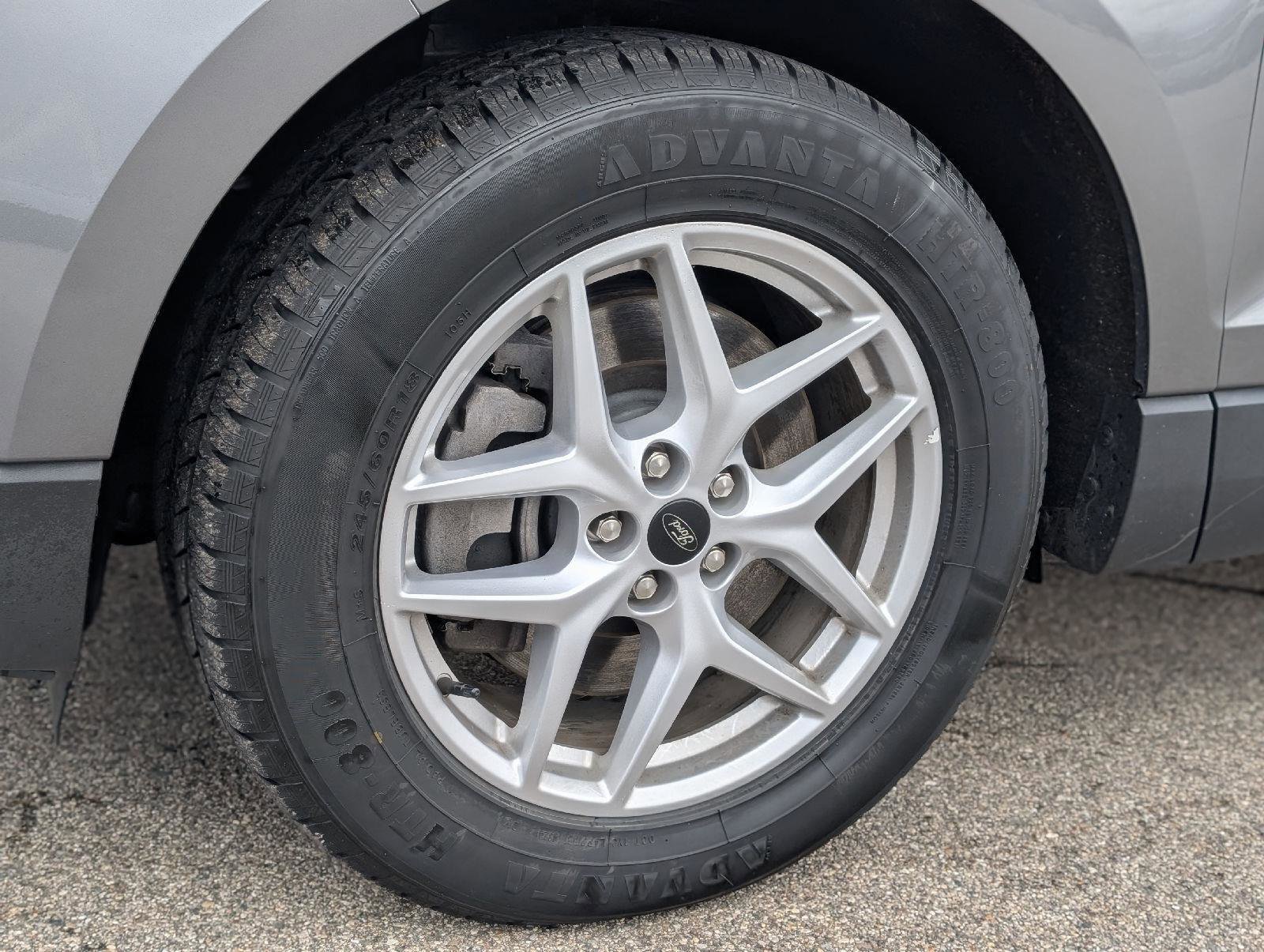 Used 2023 Ford Edge SEL image 13