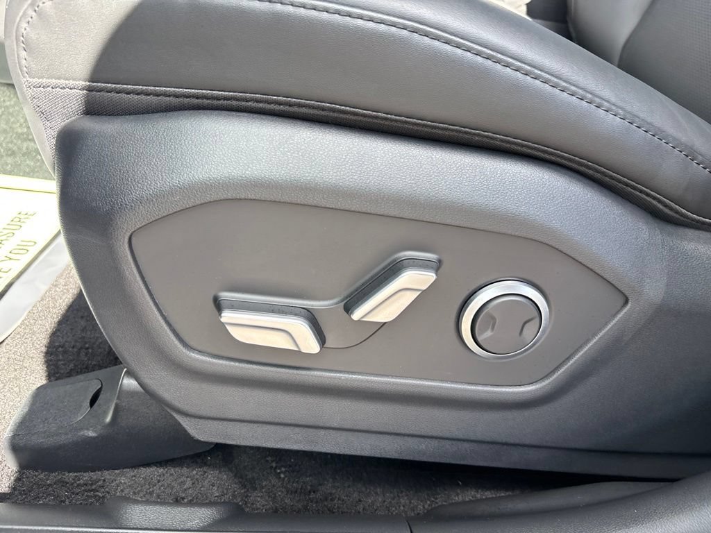 Certified 2025 Hyundai Santa Fe XRT AWD/4WD image 22