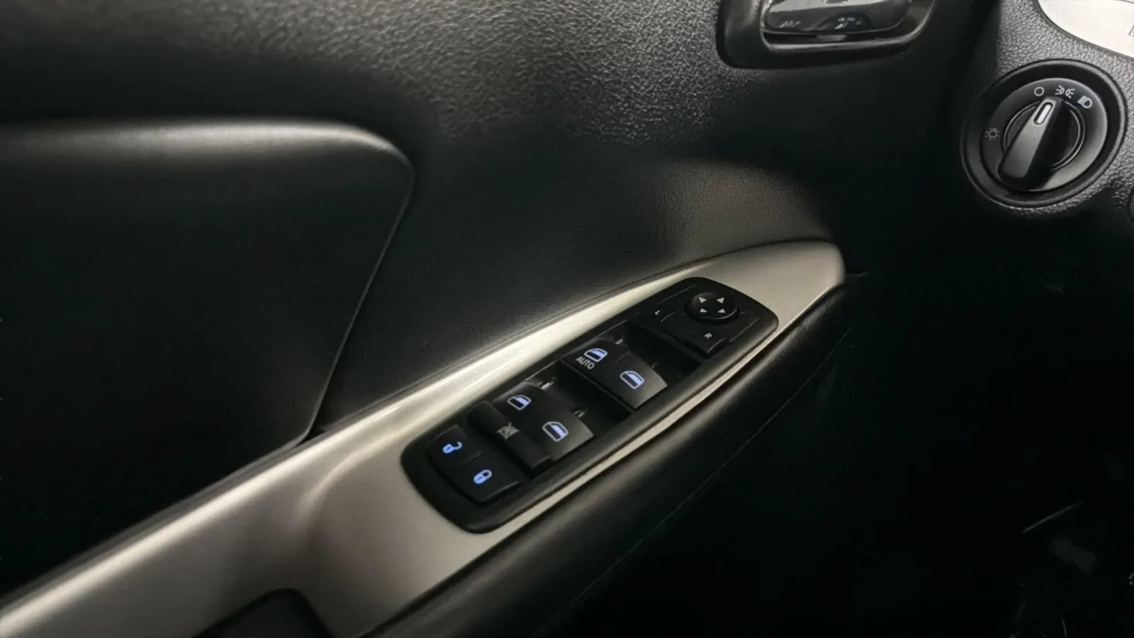 Used 2016 Dodge Journey SE w/ Flexible Seating Group FWD image 14