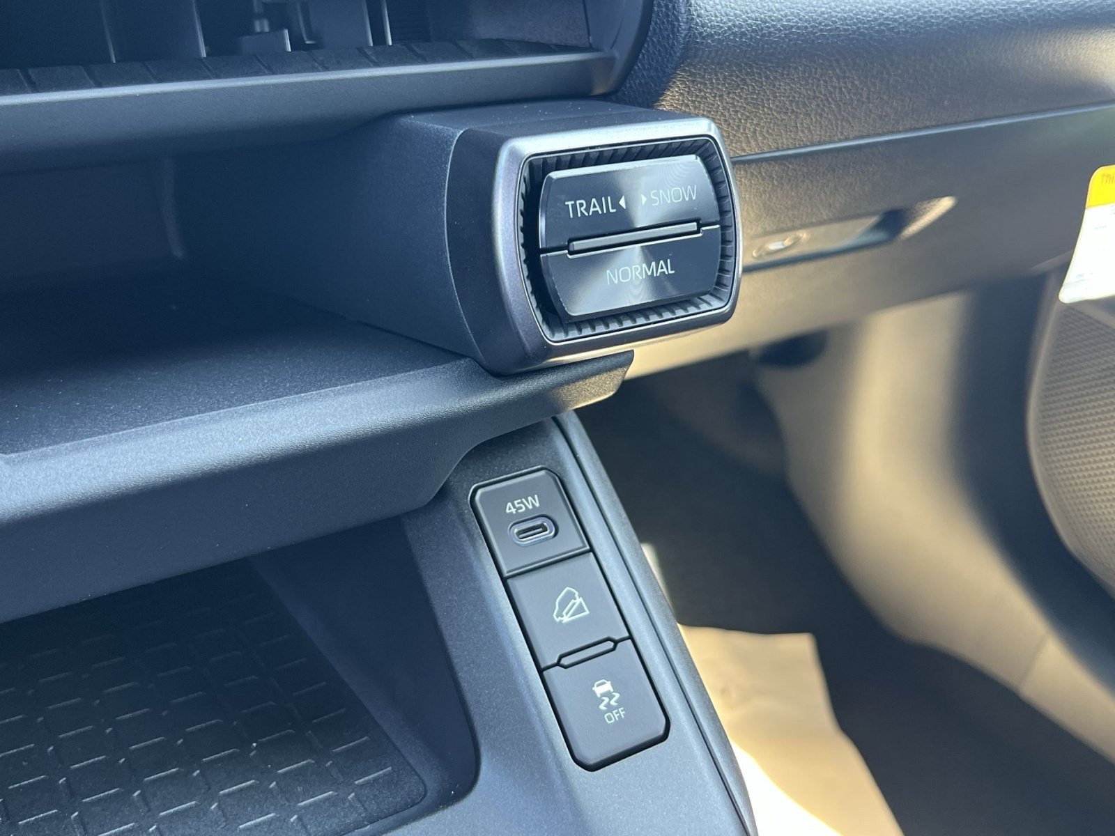 New 2026 Toyota RAV4 XSE AWD/4WD image 26