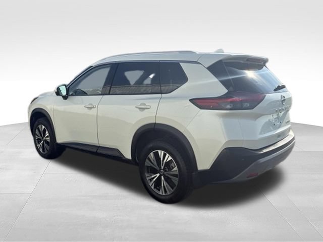 Used 2021 Nissan Rogue SV AWD/4WD image 2